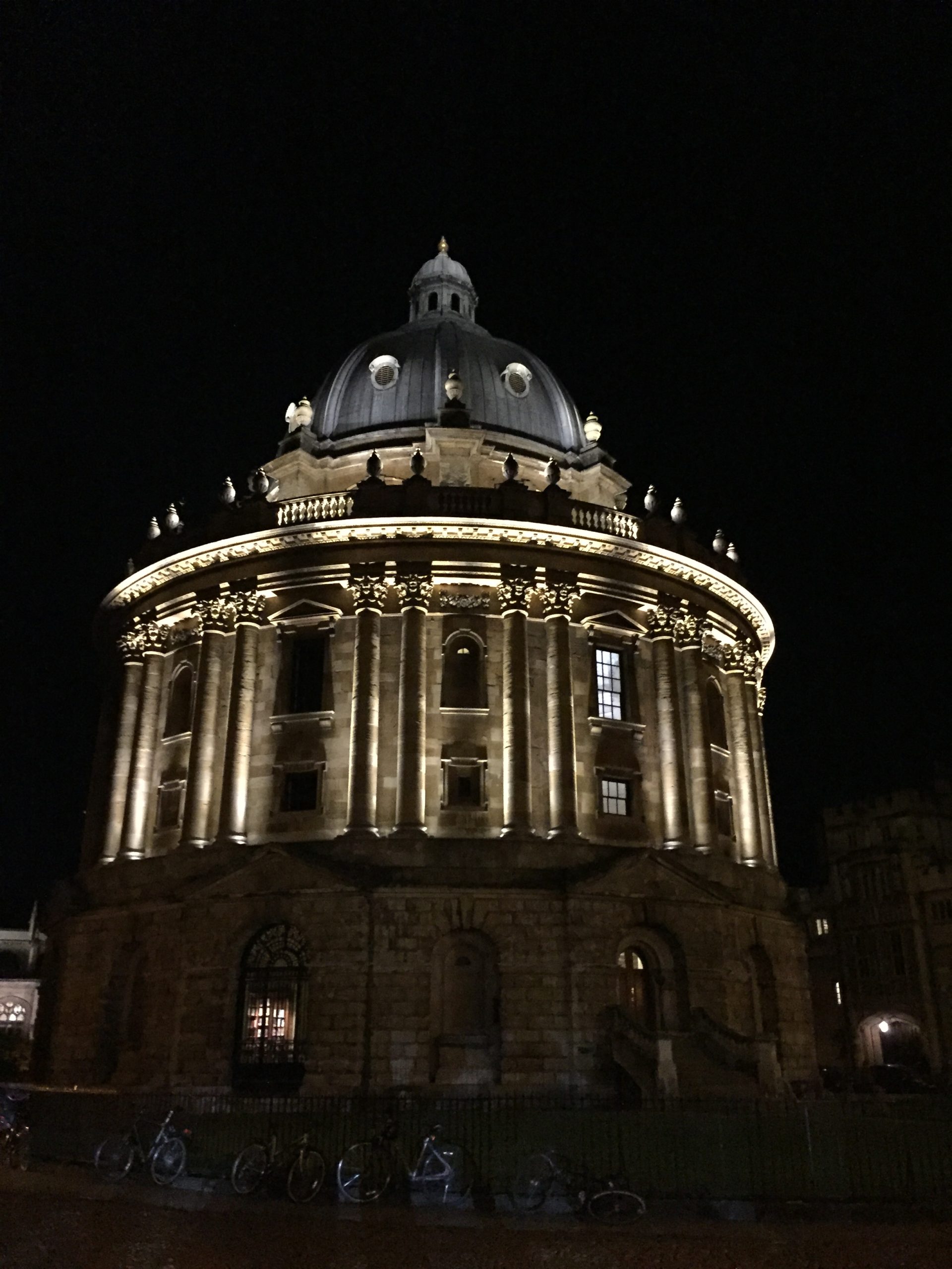 Bodleian Library at night