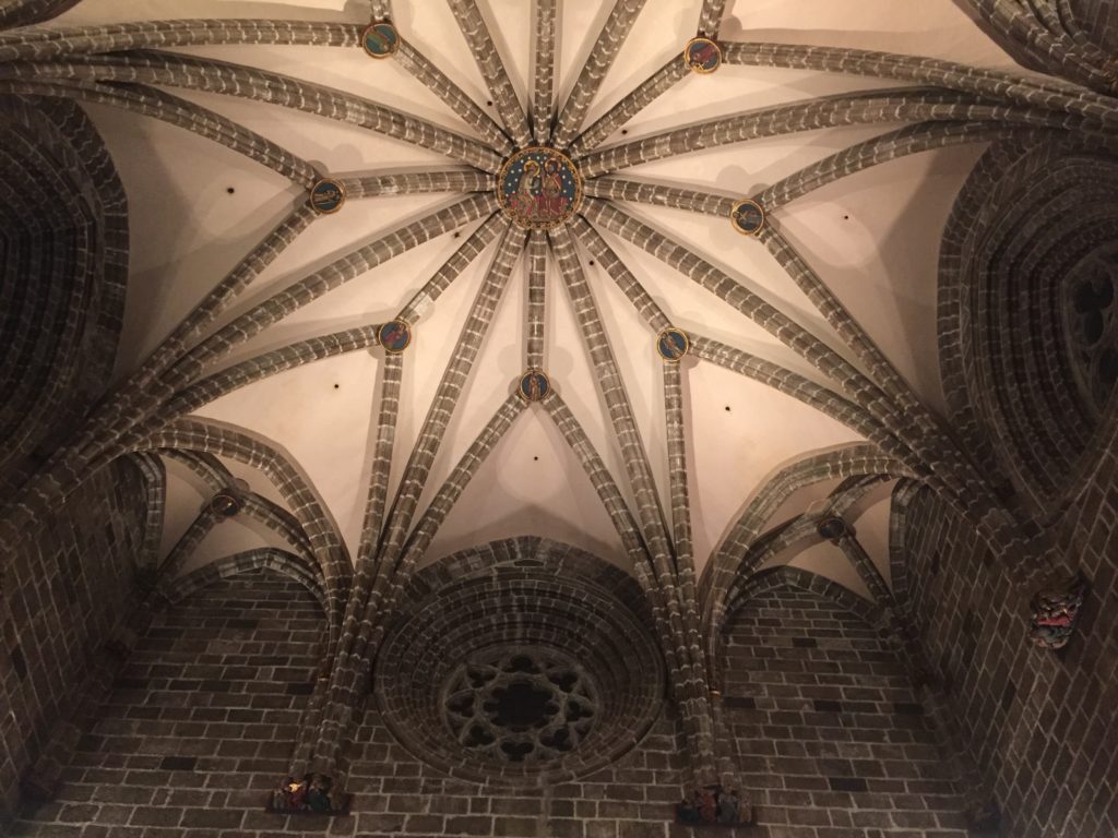 The ceiling inside the Holy Chalice chapel