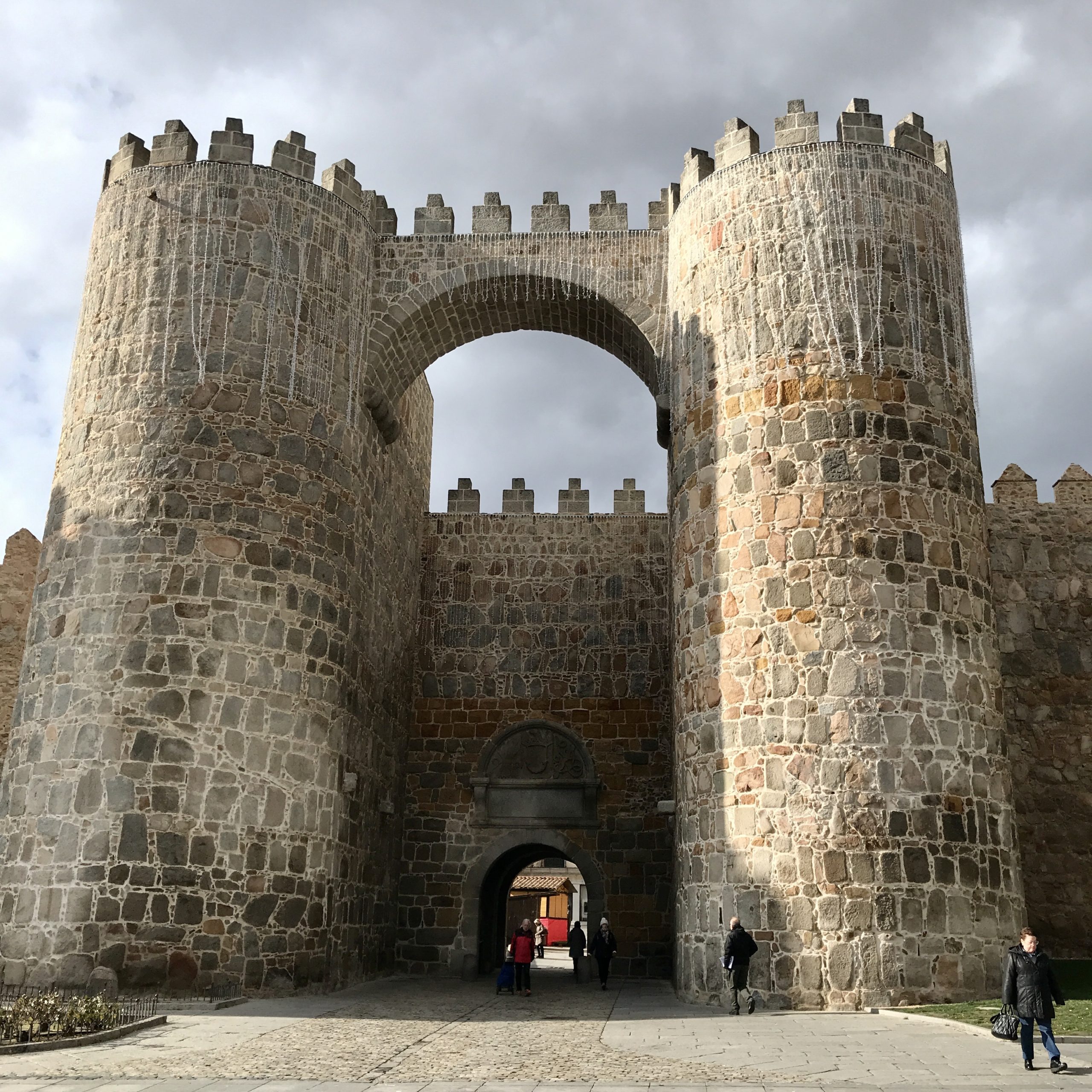 The imposing Puerta del Alcázar