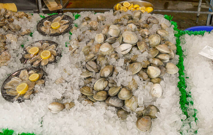 Big clams for sale at the Fish Market