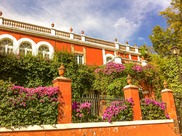 An elegant mansion in San Ángel