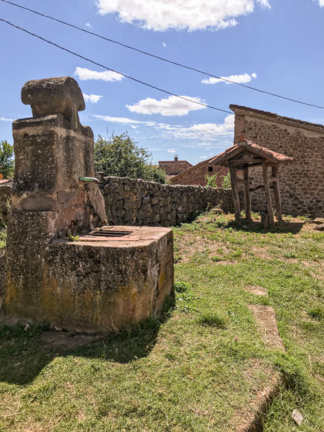 Old fountain in Castrovido