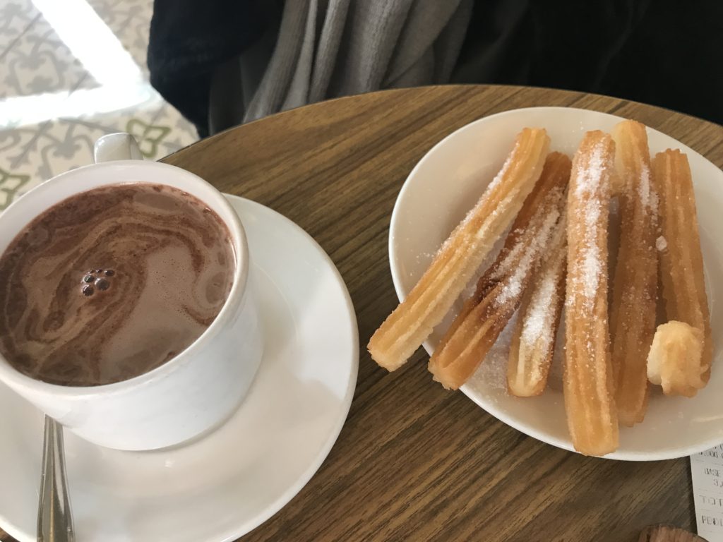 Chocolate con churros in Aguirre