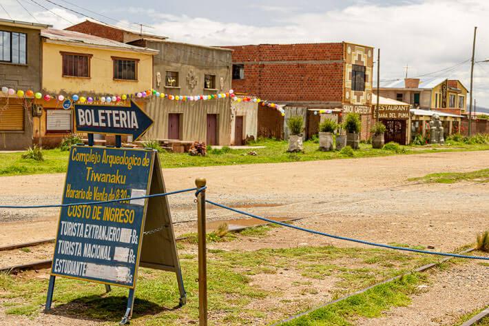 Sign next to the ticket office in Tiwanaku