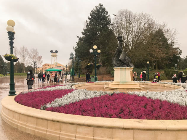 The entrance to the Walt Disney Studios Park