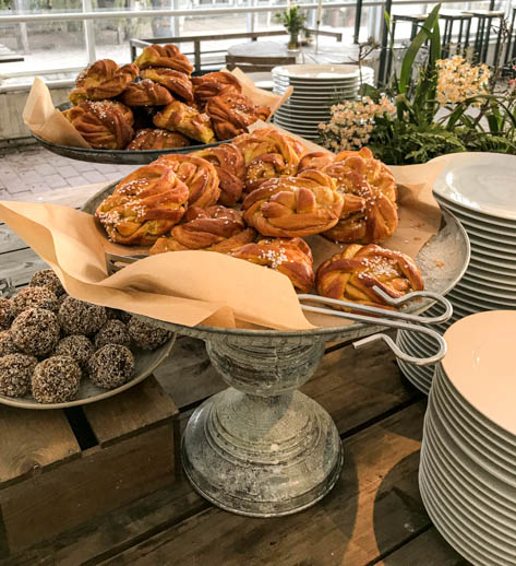 Kanelbülle in Rosendals Trädgårdskafé