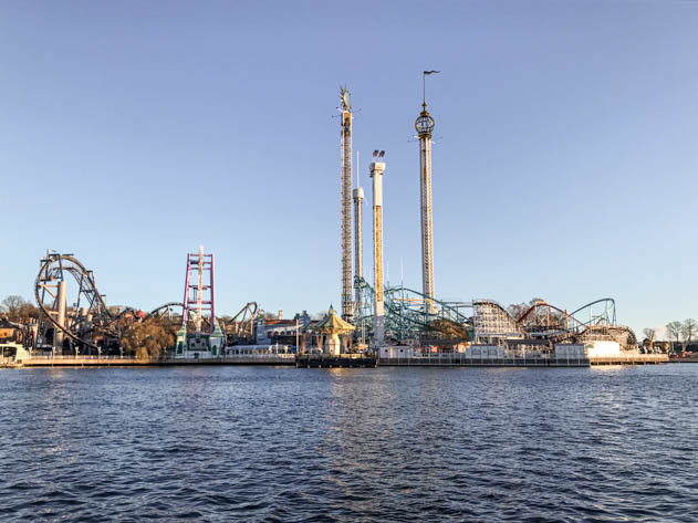 View of the attractions in Gröna Lund