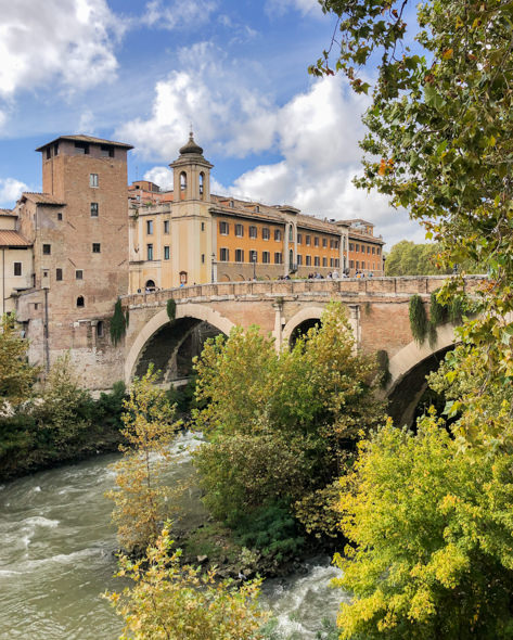 Isola Tiberina is a spot worth visiting in Rome