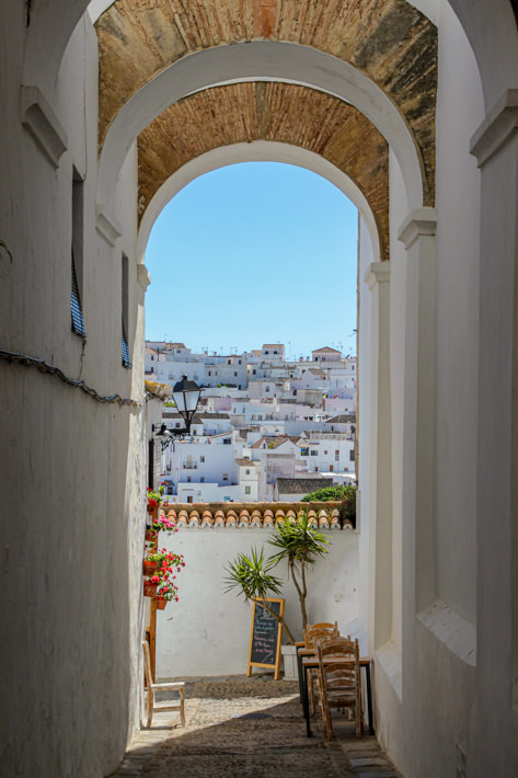 The picturesque 'Arco de las Monjas' in Vejer