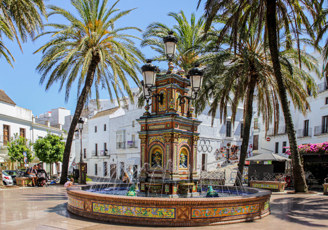 Not sure what to do in the Cádiz province? Visit Vejer de la Frontera, one of my favorite villages.