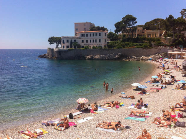 A pleasant summer day in Plage du Bestouan (Cassis)