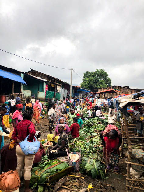 The busy market in Jinka