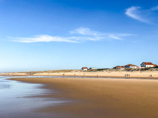 A glorious fall morning in Mimizan Plage (Les Landes)