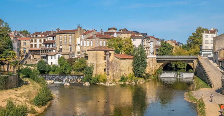 View of Mont-de-Marsan (credit: www.guide-des-landes.com)