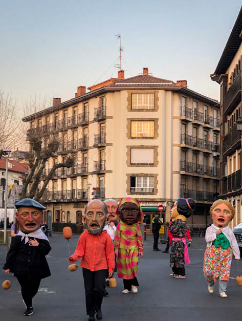 Carnival figures in Irún