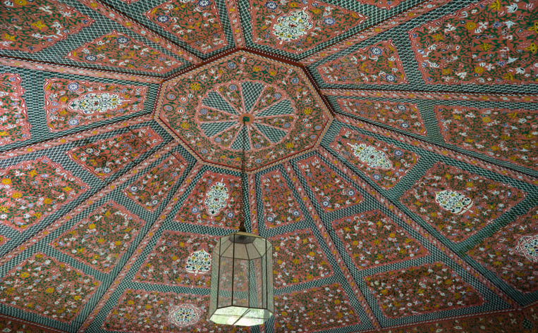 Beautiful dome in Le Jardin Secret, one of the various gardens you can visit in Marrakech