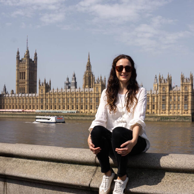 things to do in London - posing in front of the Big Ben and the Houses of Parliament