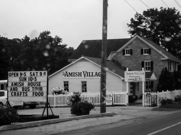 Amish Village entrance